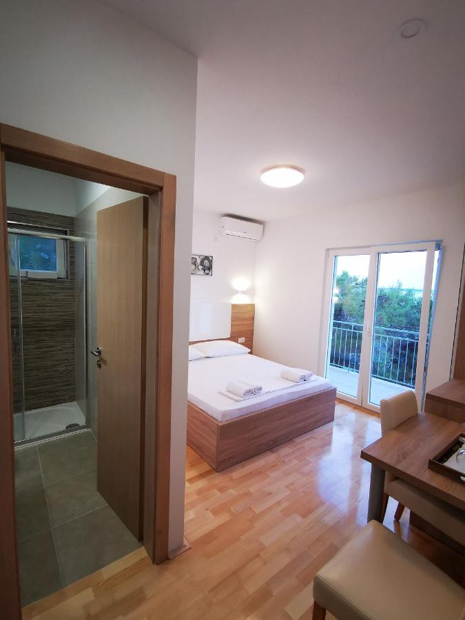 Apartments And Rooms Kod Mate Tribanj-Kruscica Zewnętrze zdjęcie
